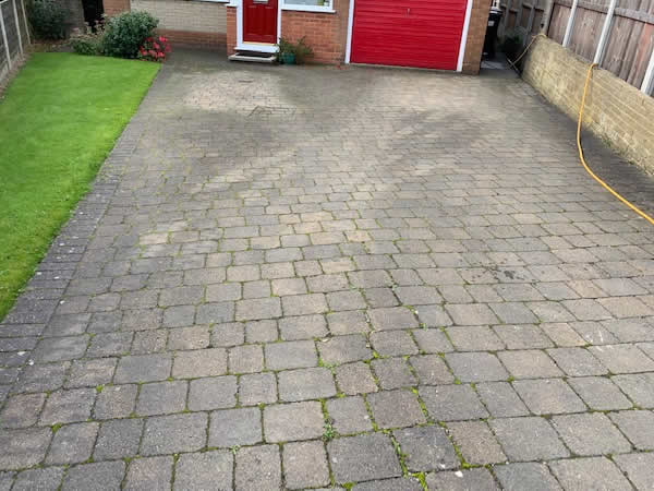 clean block paving bolton