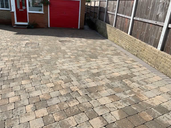 block paving clean bolton