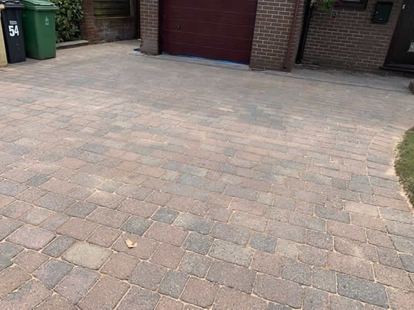 block paving clean bolton