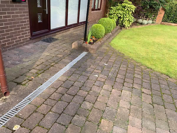 block paving cleaned bolton